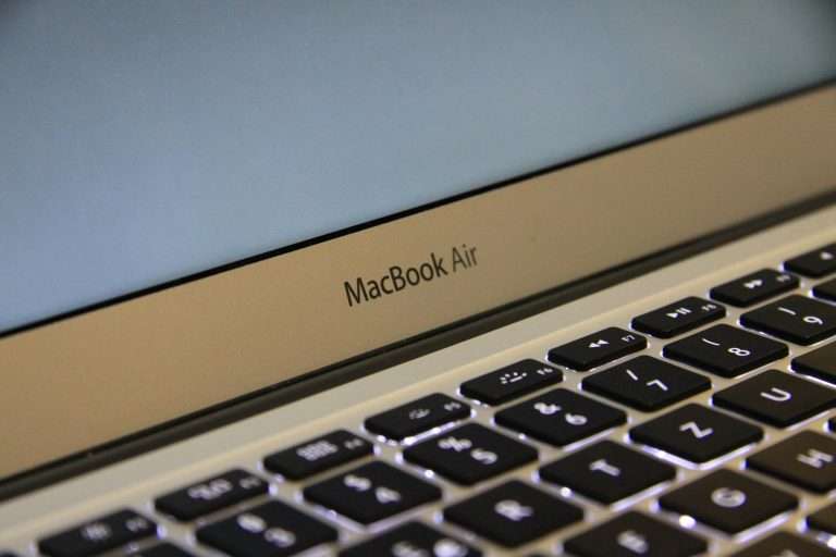 MacBook Air Ricondizionati a Milano: PhoneMI 7 MacBook Air Ricondizionati a Milano: PhoneMI