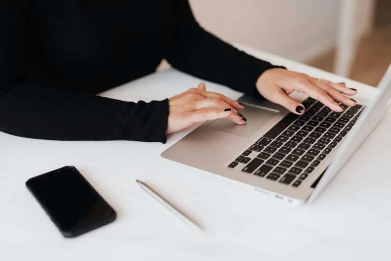 Touchpad Non Funziona: Cause, Soluzioni e Servizi di Riparazione a Milano
