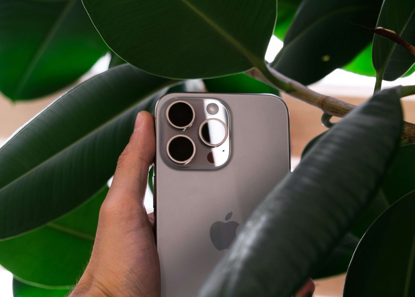 iphone 16 pro max scaled